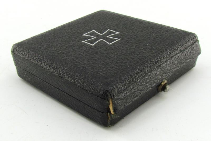 Iron Cross 1st Class Case + cardboard packaging , Ferdinand Hoffstätter Bonn a. Rh.