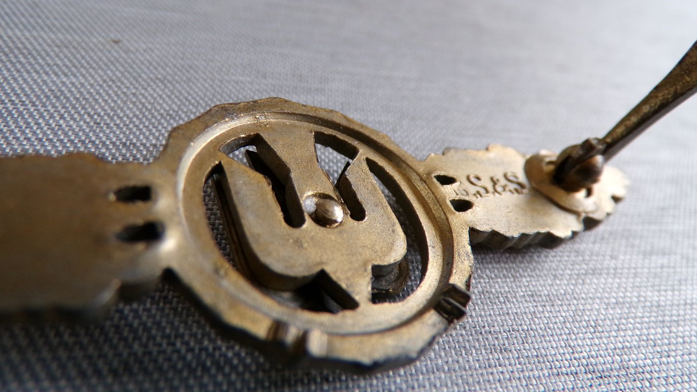 Luftwaffe Gold Bomber Pilot Clasp