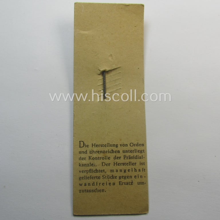 Neat - and only 9 mm. sized! - miniature-lapel-pin depicting an: 'Infanterie Sturmabzeichen in Silber' (or: silver-class assault-badge ie. IAB) being a non-maker-marked example that comes mounted onto its period 'LDO'-card