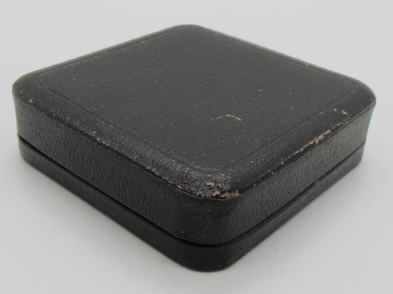 Iron cross 1st class ( EK1 )  "L/19" Brass Core in Case