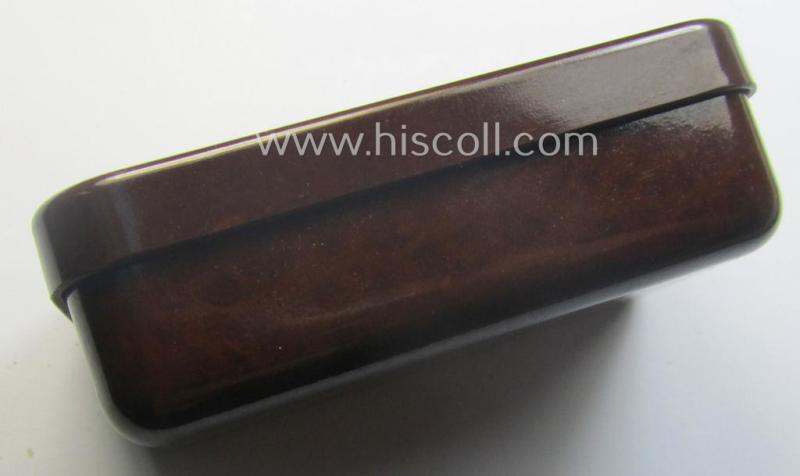 'Standard-issue'-type WH 'Seifebuchse' (ie. soap-container) being an undamaged example as executed in brownish-red-coloured 'Bakelite'