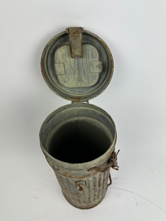 WW2 German Gasmask Canister "Winter Camo"