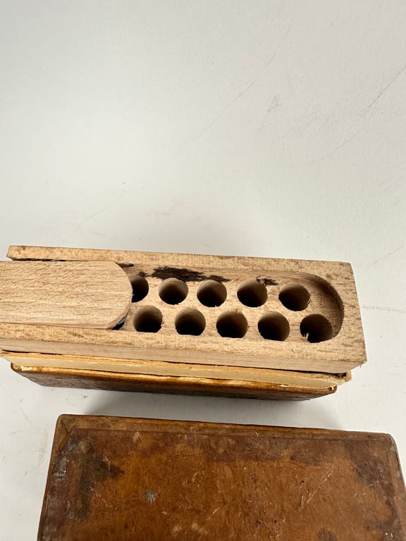 BOX 15 SPRENGKAPSELN