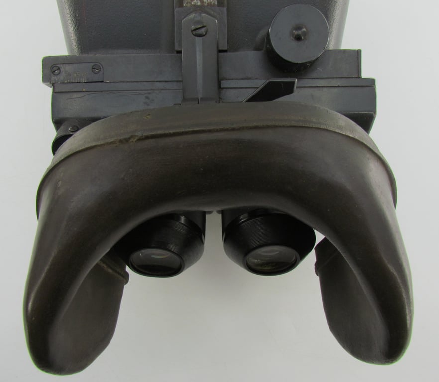 German Anti-Aircraft Flak binoculars D.F. 10x80  (Doppellfernrohr)