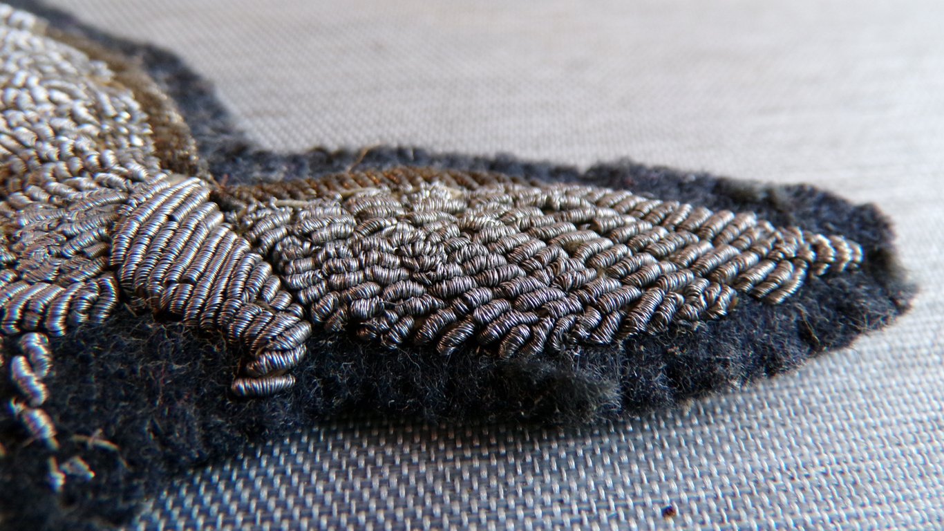 Luftwaffe Officers Breast Eagle – Early 'Droop Tail' Pattern