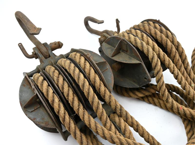 German LW Hoisting Gear Set