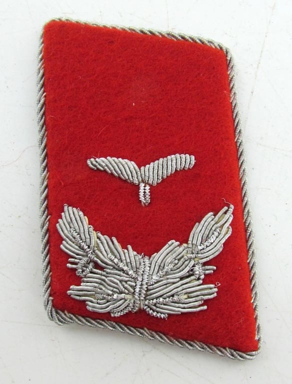 Luftwaffe Leutnant Collar Tabs for anti-aircraft ‘Flak’