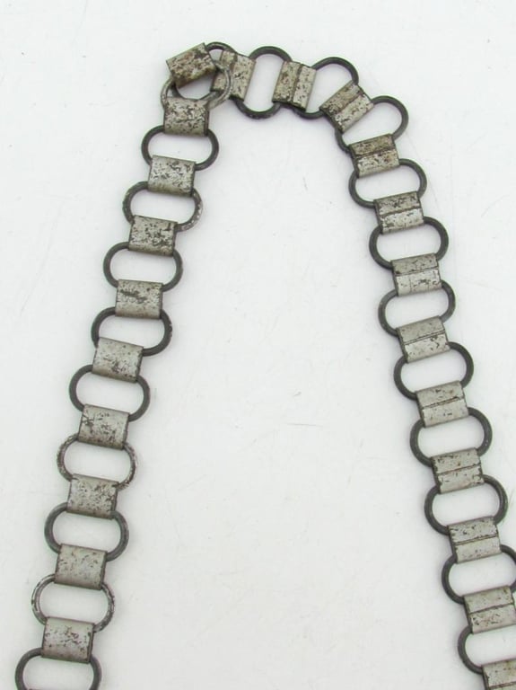 Wehrmacht Feldgendarmerie gorget ‘Ringkragen’by Maedicke