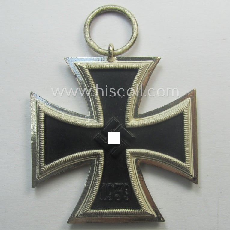 'Eisernes Kreuz II. Klasse' being a non-maker-marked example by: 'Wächtler & Lange'