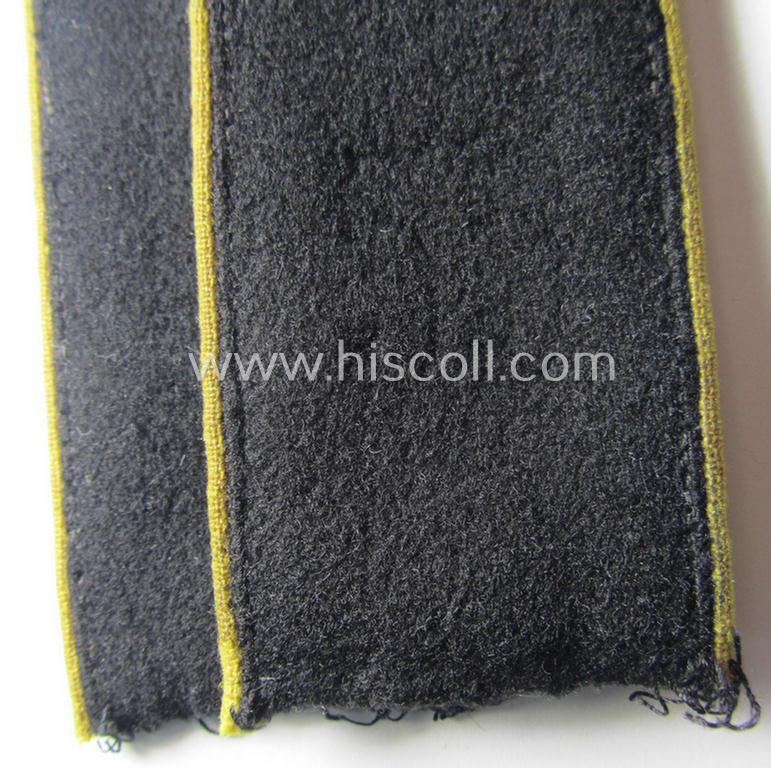 Superb - and fully matching! - pair of (I deem) WH (Heeres) 'Panzer' EM-type shoulderstraps (as was specifically used on the black-coloured 'wrap-around'-tunics) as was intended for usage by a: 'Soldat eines Panzer-Nachrichten-Rgts. o. Abts.'