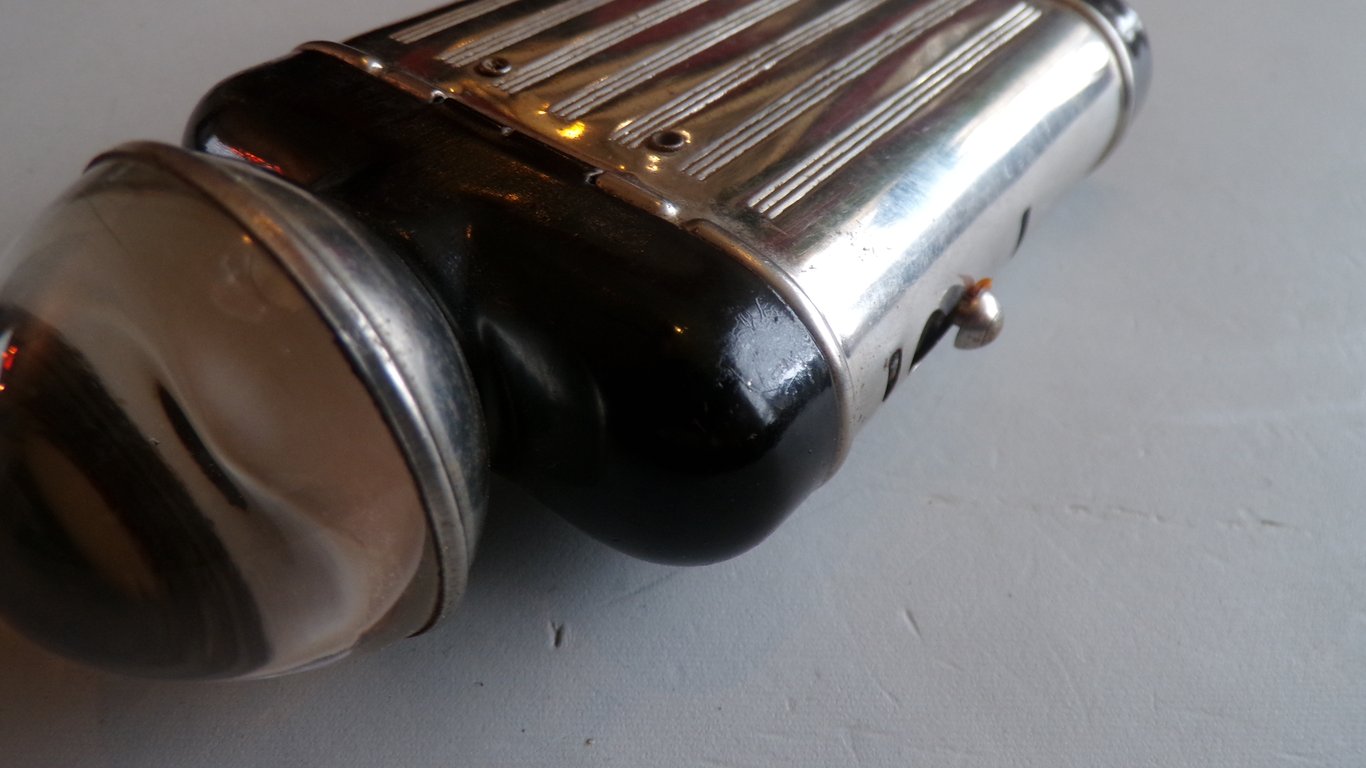 Pertrix 603 flashlight