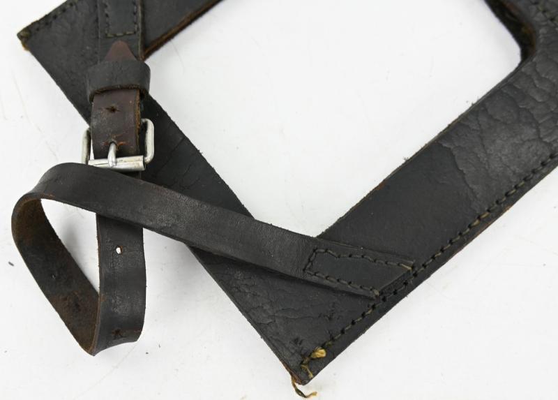 German WH Entrenching Tool Carrying Frame