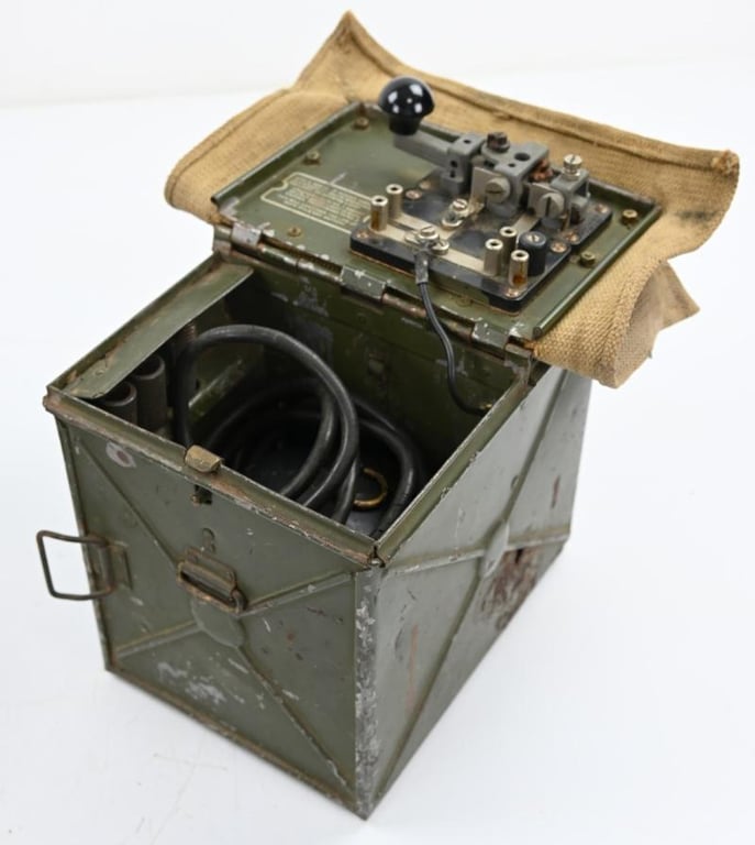British WW2 Aldis Signalling Set