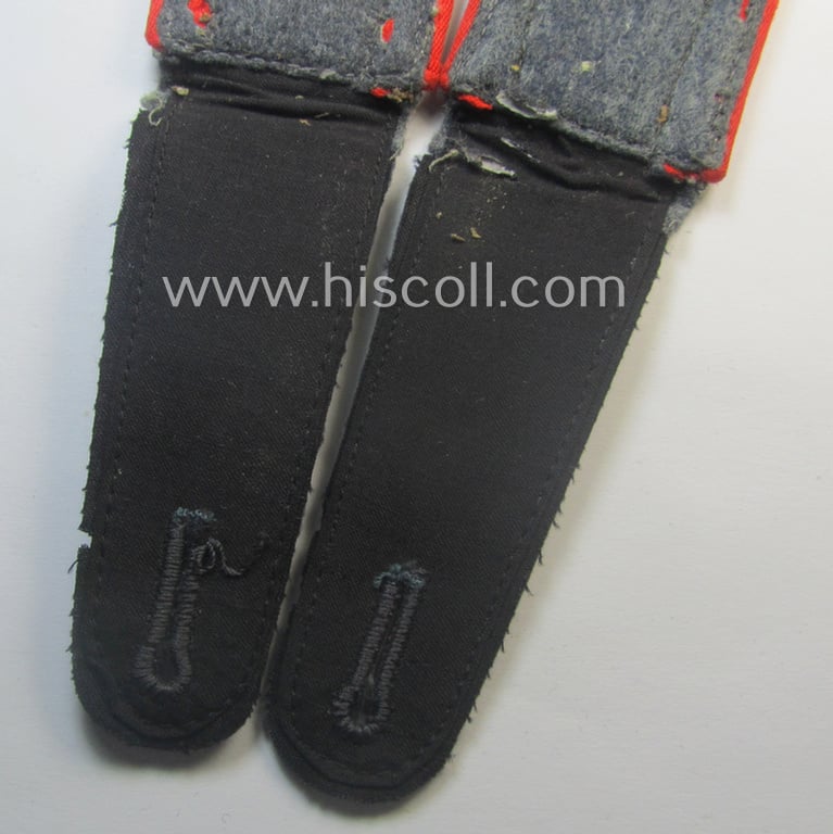 Pair of WH (Luftwaffe), early-war-period- (and I deem 'tailor-made') NCO-type shoulderstraps as was intended for usage by an: 'Unteroffizier eines Flakartillerie-Abteilungs o. Rgts.'