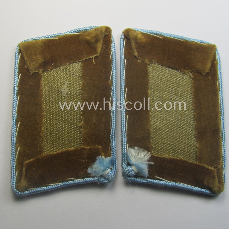 Unusual - 'virtually mint' and fully matching! - pair of N.S.D.A.P.-type collar-patches (ie. 'Kragenspiegel für pol. Leiter') being a pair as was intended for an: 'N.S.D.A.P.-Pol.Leiter-Anwärter - (nicht PG)' at 'Orts'-level