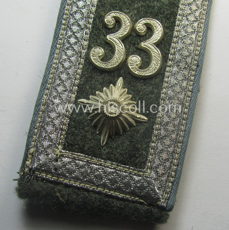 Single, so-called: 'M41 o. M43'-pattern, 'cyphered' WH (Heeres) NCO-type shoulderstrap as was intended for a: 'Feldwebel des Nachschub-Abtgs. 33'