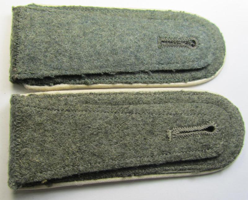 Attractive - albeit minimally mis-matched - pair of WH (Heeres) NCO-type (ie. 'M40-/M43'-pattern) shoulderstraps as piped in the white- (ie. 'weisser'-) coloured branchcolour as was intended for usage by an: 'Unteroffizer eines Infanterie-Regime...