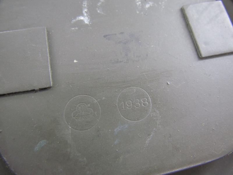 WH/SS Gasmask Cannister With M38 Gasmask and Filter