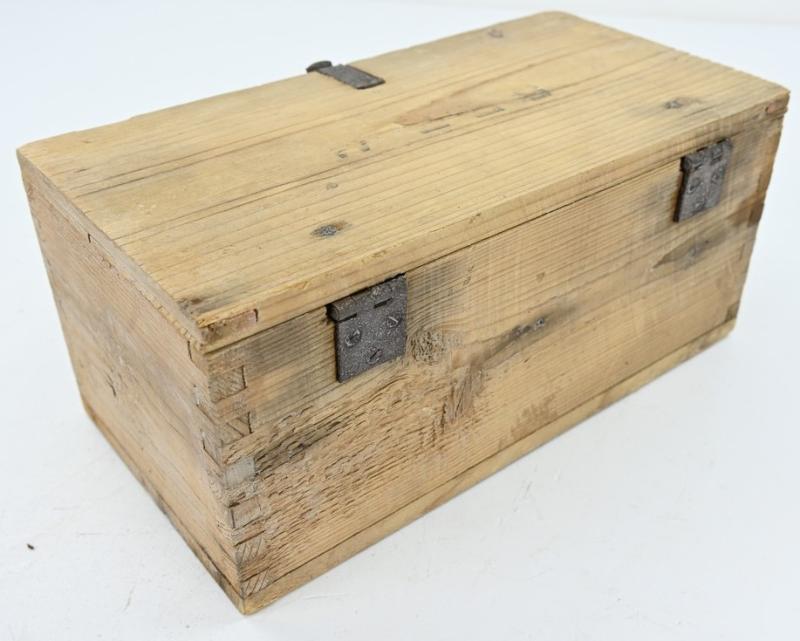German WH Entlastungzunder 44 Ammunition Box