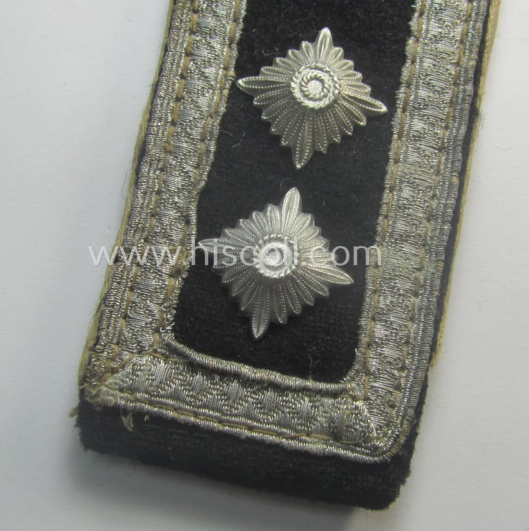 Single, Waffen-SS NCO-type shoulderstrap: 'SS-Hauptscharführer' who served within the: 'SS-Infanterie-Trpn.'