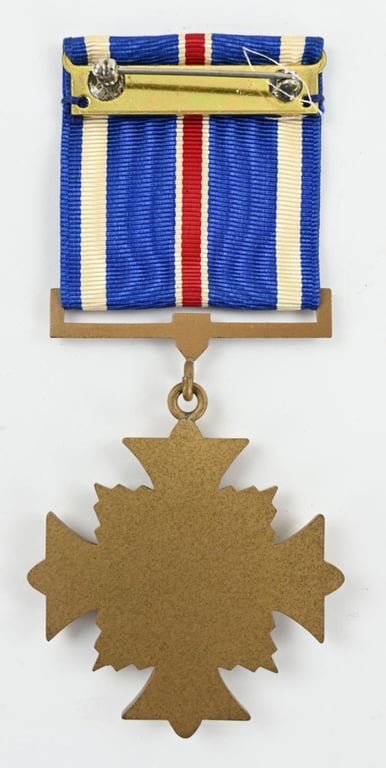 US WW2 Distinguished Flying Cross in Case