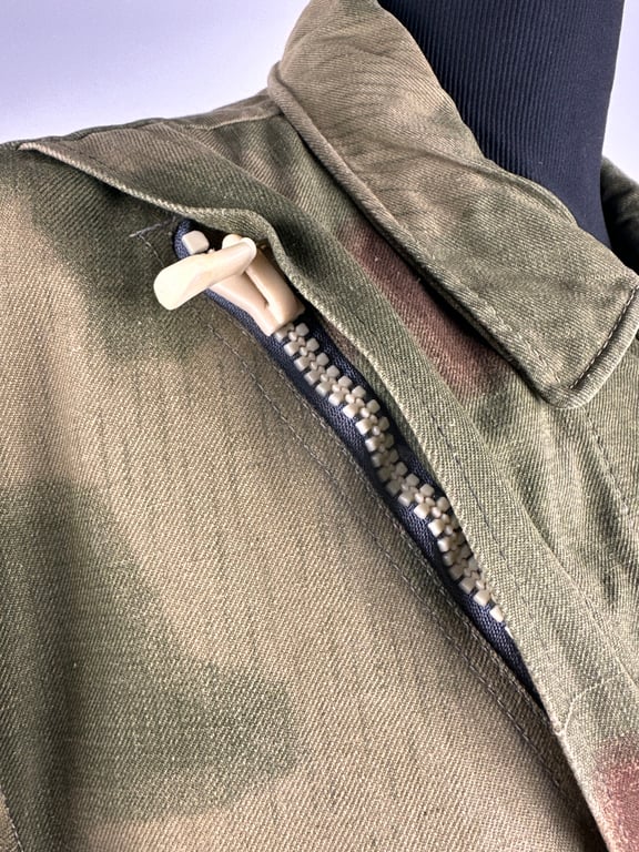 Fallschirmjager Sumpftarn " Knochensack" with plastic RiRi zippers