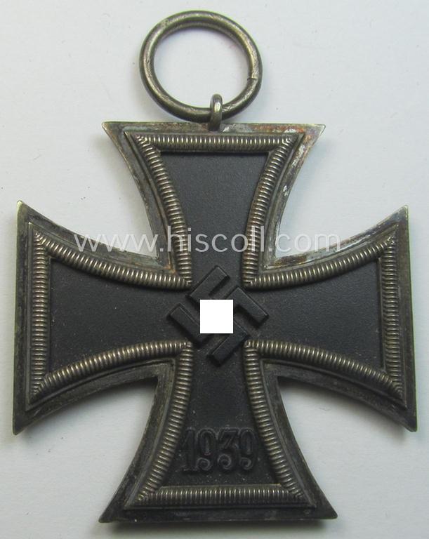 'Eisernes Kreuz II. Klasse' being a (typical) non-maker-marked example by a (by me) unidentified maker (ie. 'Hersteller')