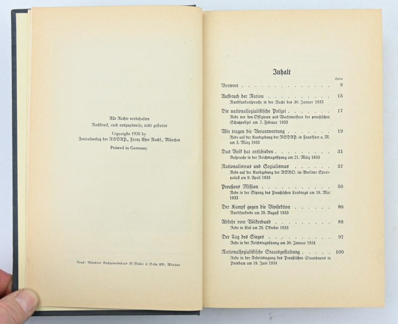 German Book Hermann Göring - Reden und Auflatze
