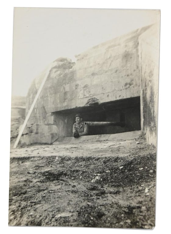 US WW2 5th Engineer Special Brigade Staff Sergeant Charles H. Neill Grouping