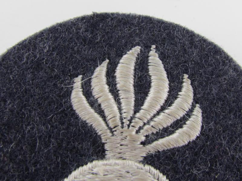 Luftwaffe Aerial Armorer Light-Bomber Personnel Trade Badge