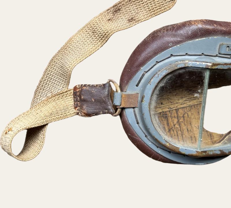British WWII RAF Flight Cap, Goggles and Oxygen Mask