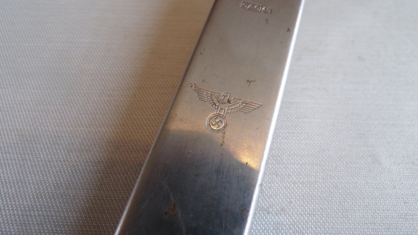Matching 1943 4-Piece "Klaue" Field Utensil Set