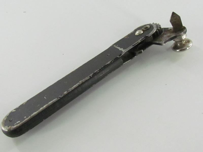 Wehrmacht Sieger Tin opener / Can opener