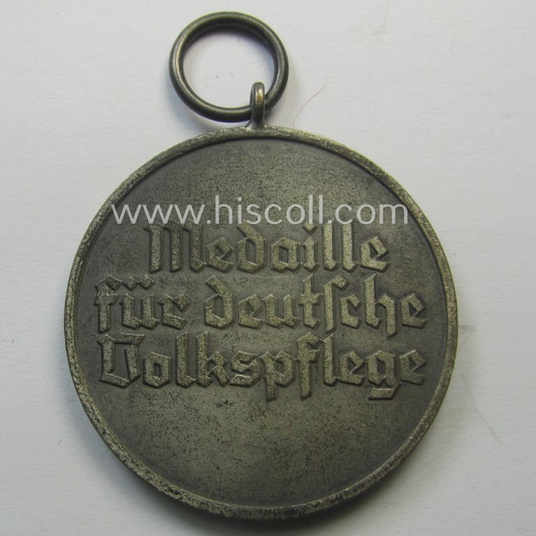 'Deutsche Volkspflege'-medal being a non-maker-marked example
