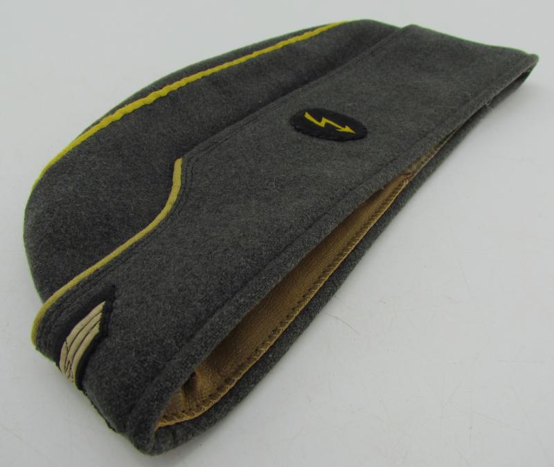 Wehrmacht Female ( Helferin ) Signal Auxiliaries Overseas Cap