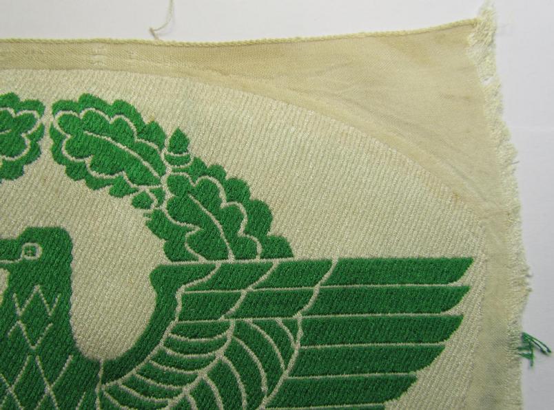 Attractive - and fairly scarcely encountered! - police (ie. 'Polizei') bright-green-coloured and/or linnen-based sports'-shirt-eagle (ie. 'Adler für Polizei-Sportanzug') as was executed in the 'BeVo'-weave pattern