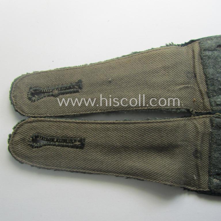 Minimally moth-damaged pair of WH (Heeres), neatly 'cyphered' ('M36'- ie. 'M40'-pattern and/or pointed-style) NCO-type shoulderstraps for an: 'Unterwachtmeister des Artillerie-Rgts. 34'