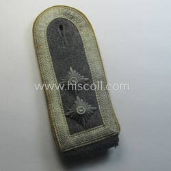 Single, WH (Luftwaffe) NCO-type shoulderstrap as piped in...