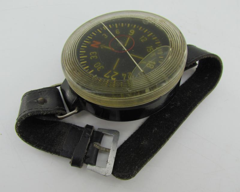 Luftwaffe ( Pilot ) Wristband Compass AK39