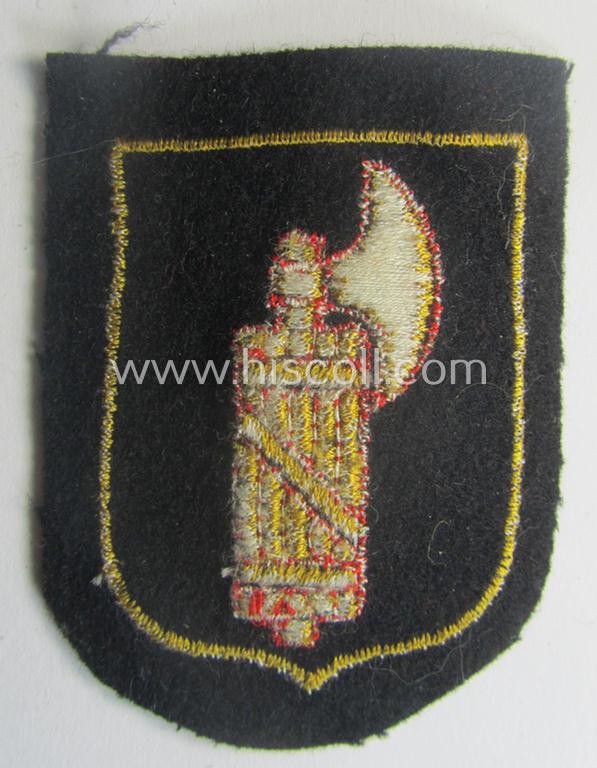 Waffen-SS 'volunteer'-arm-shield as was intended for usage by soldiers of the: '29. Waffen-Grenadier-Division der SS' ('Italienische Nr. 1' or: 'Legione SS Italiana')