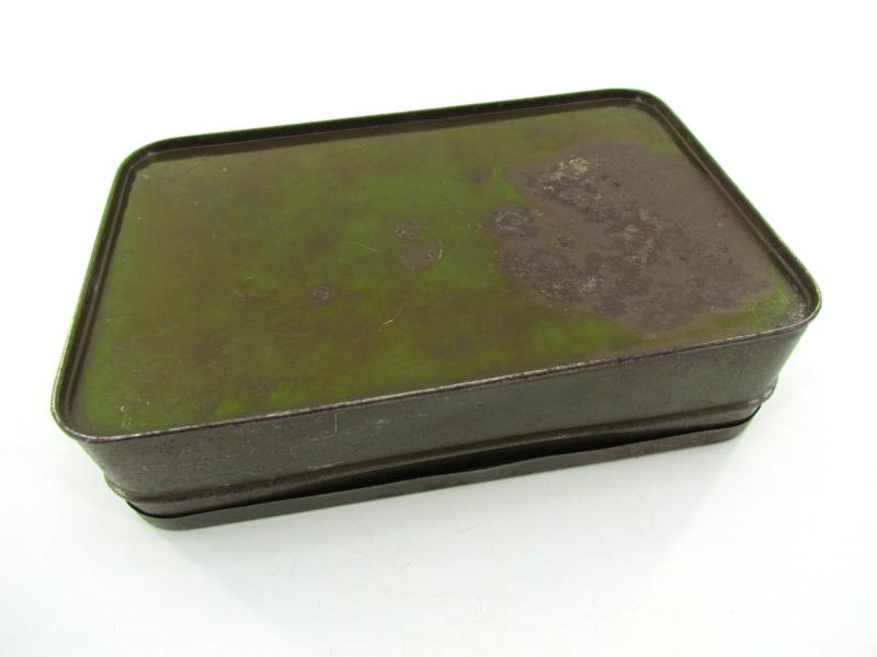 British WWII 'Chocolate and Boiled Sweets' Ration Tin ( Large version )