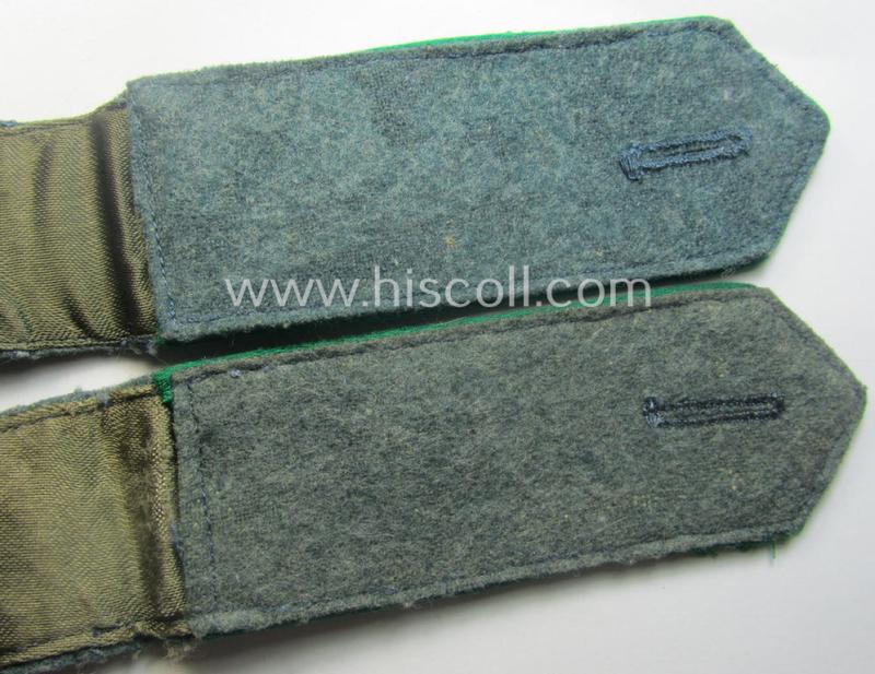 Pair of EM- (ie. NCO-) type 'Sicherheitsdienst'- (ie. 'SD'-) related shoulderstraps: 'Schützmannschaften' (ie. 'Schuma')