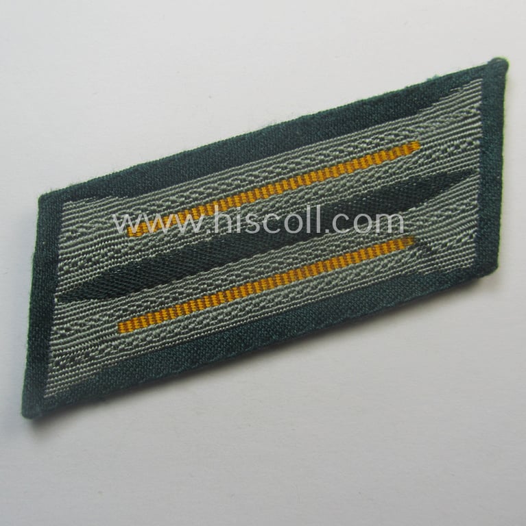 Pair of WH (Heeres) neatly 'BeVo'-woven, EM/NCO-type collar-tabs (or: 'Einheitskragenspiegel'): 'Kavallerie- o. Aufklärungs-Trpn.'