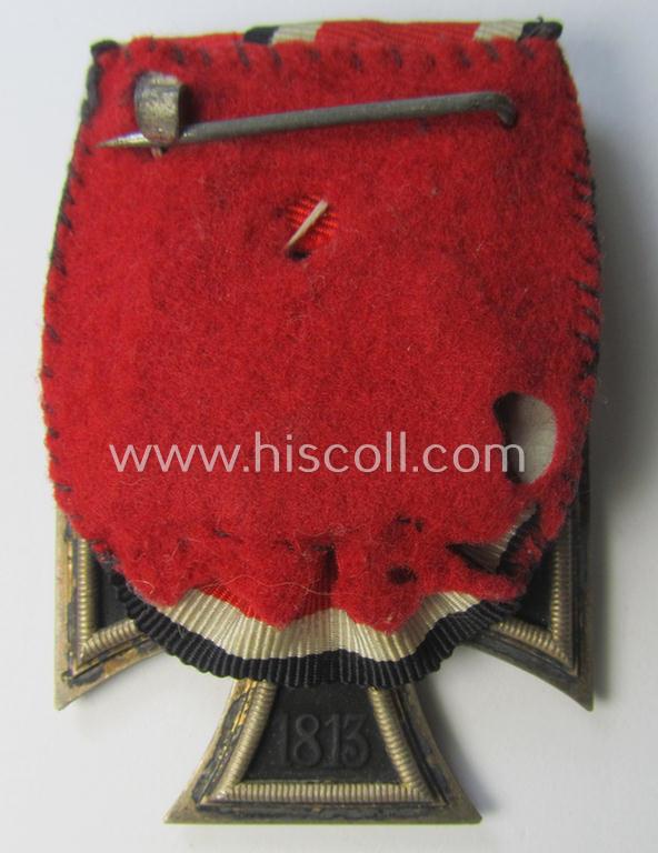Superb, Iron Cross 2nd class (or: 'Eisernes Kreuz 2. Klasse') being a nicely preserved example (of a - by me - unidentified maker ie. 'Hersteller') and that comes period-mounted as a so-called: 'Einzelspange'