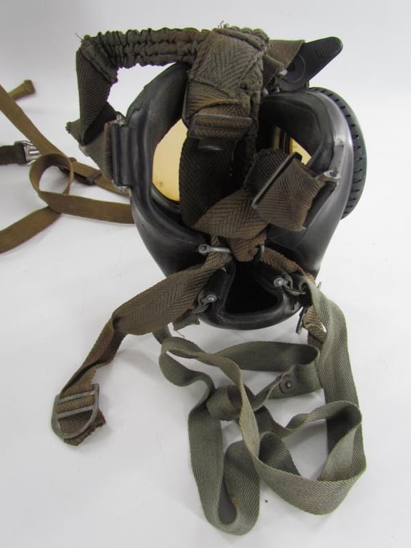 WH/SS Gasmask Cannister With M38 Gasmask and Filter