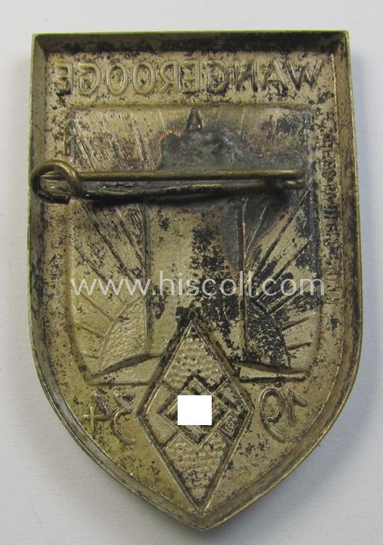 HJ- (ie.'Hitlerjugend') related 'tinnie' being a silver-toned- and nicely maker- (ie. 'Hofstätter'-) marked example showing a towns'-view, 'HJ-Raute' and text: 'Wangerooge - 1934'