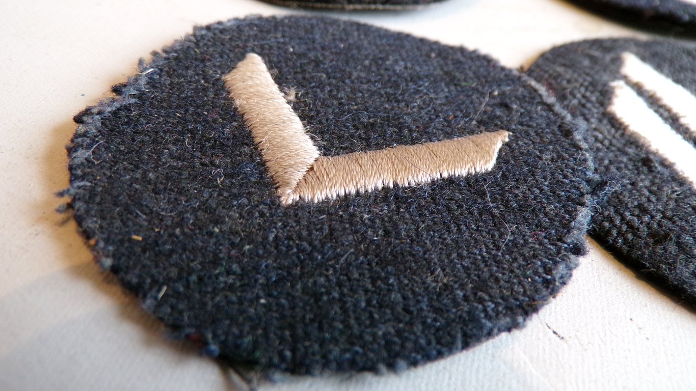 Hitler Jugend (HJ) / DJ Sleeve Rank Insignia