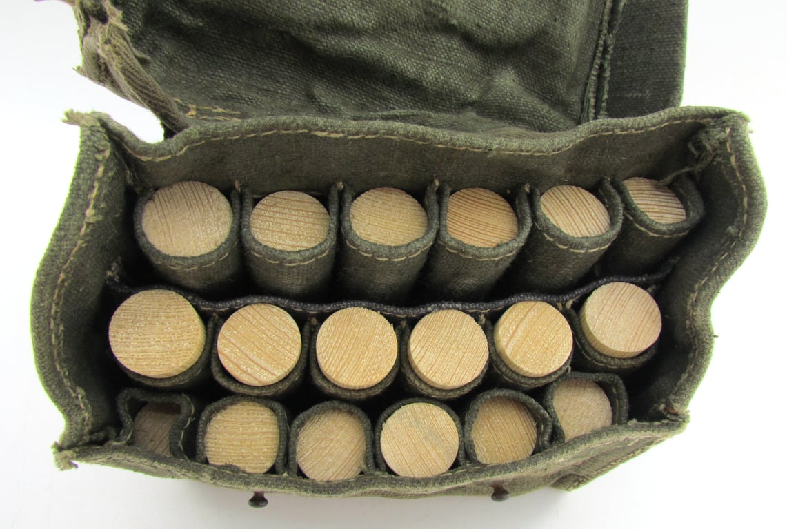 German Webbing Signal Flare Cartridge Pouch
