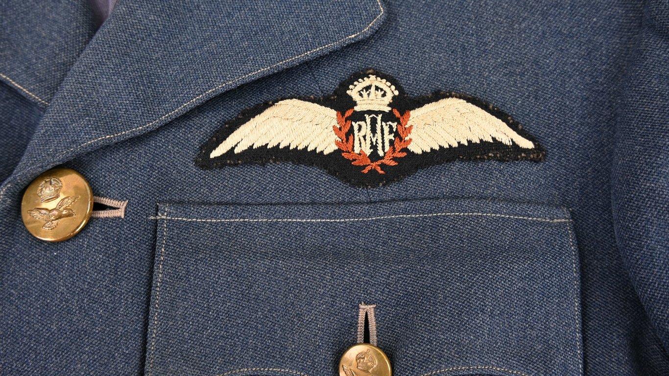 British WW2 RAF Service Dress & Cap