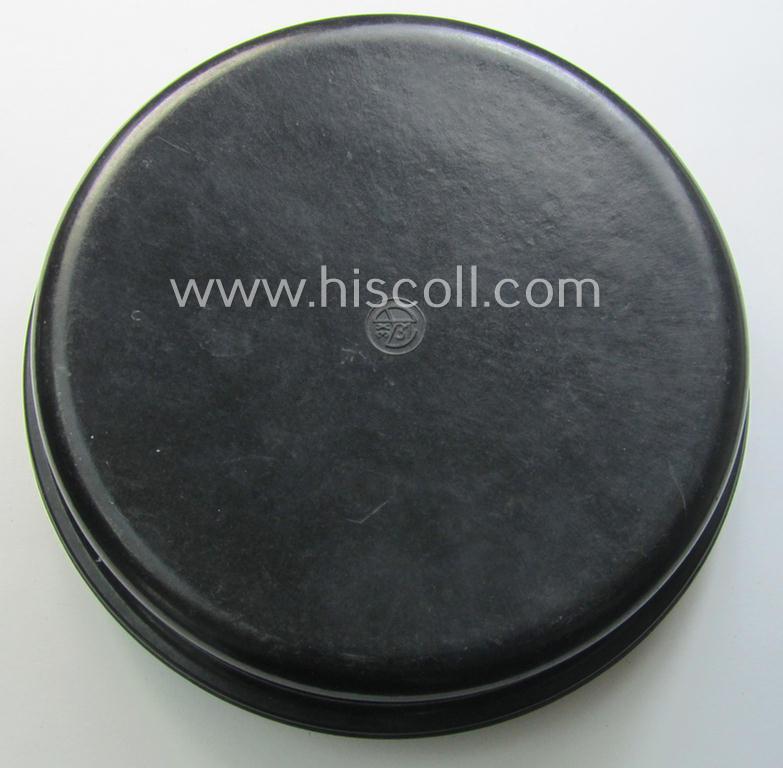 'Standard-issue'-type, WH 'Fettbuchse' (ie. fat-container) being an undamaged example as executed in black-coloured 'Bakelite'-based material